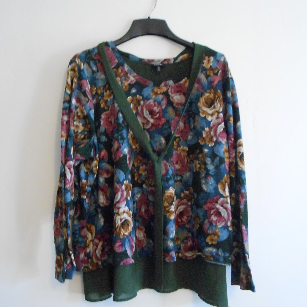 Bobeau Blouse, Green Floral, Size 2x